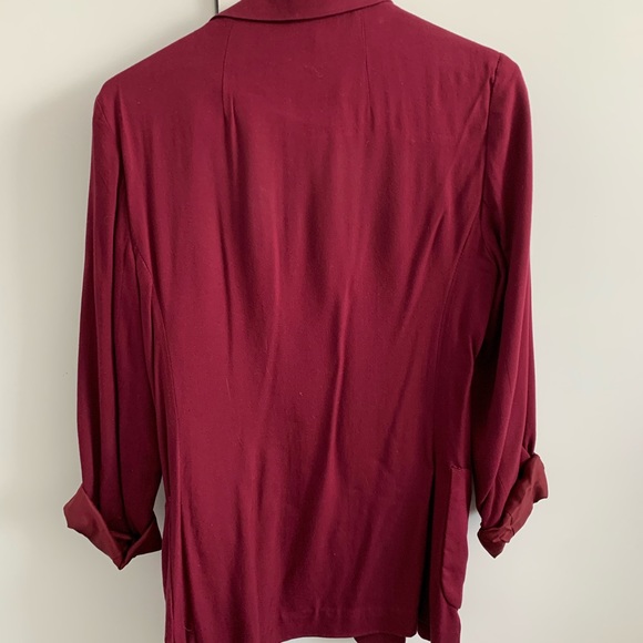 Aritzia Burgundy blazer! - Picture 4 of 7